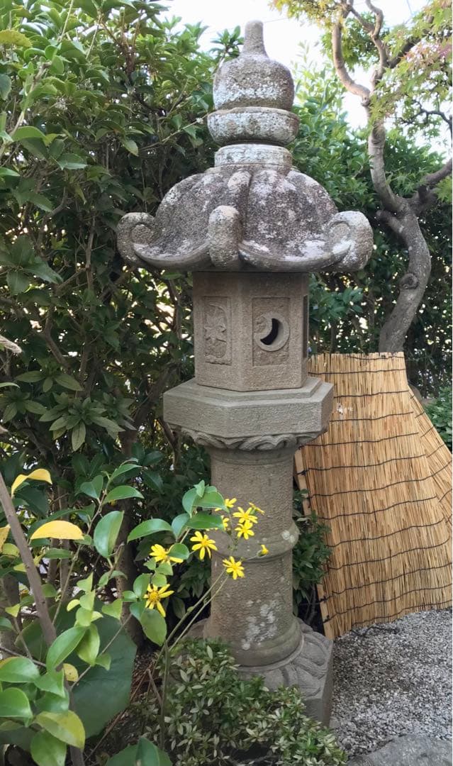 春日石灯篭・時代物・庭石