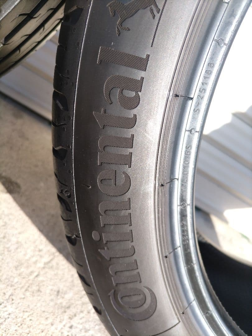 205/45/17 continental 中古タイヤ2本セット