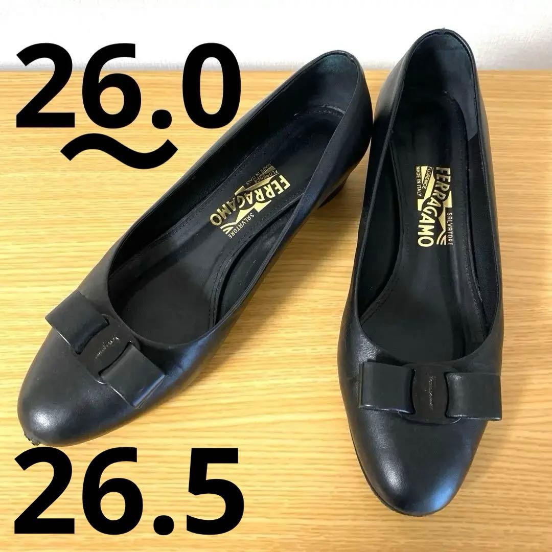 【希少】SALVATORE FERRAGAMO 黒リボンパンプス26〜26.5