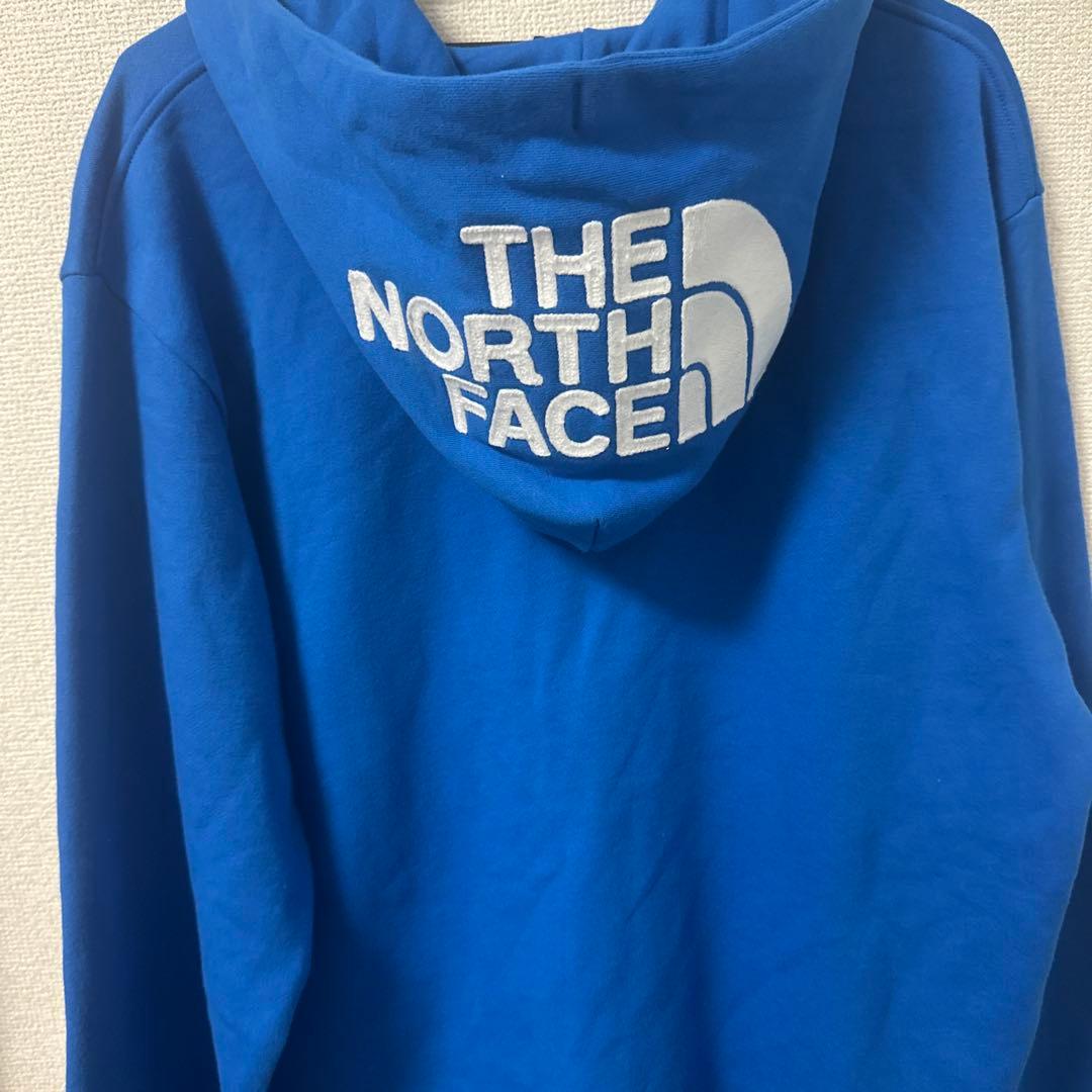 ザノースフェイス　パーカーレアブルー
