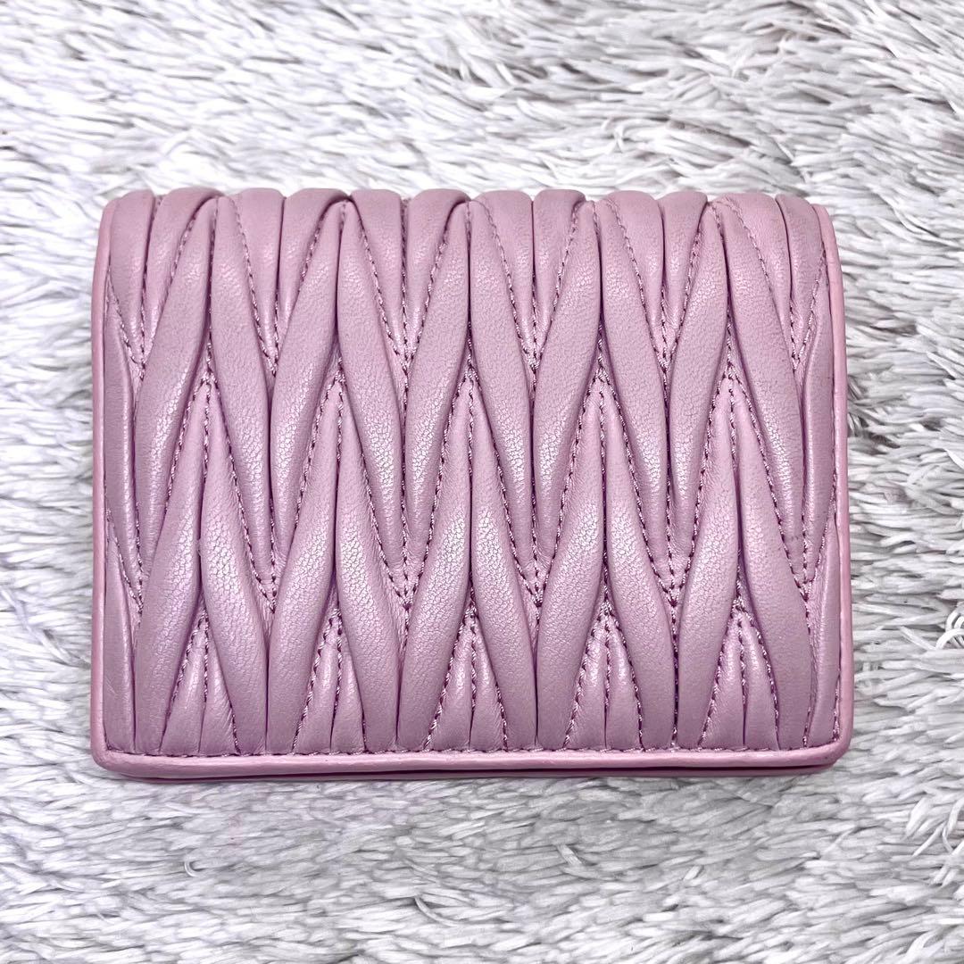 ライオンキングさん専用✨ MIUMIU 二つ折り マテラッセ ビジュー