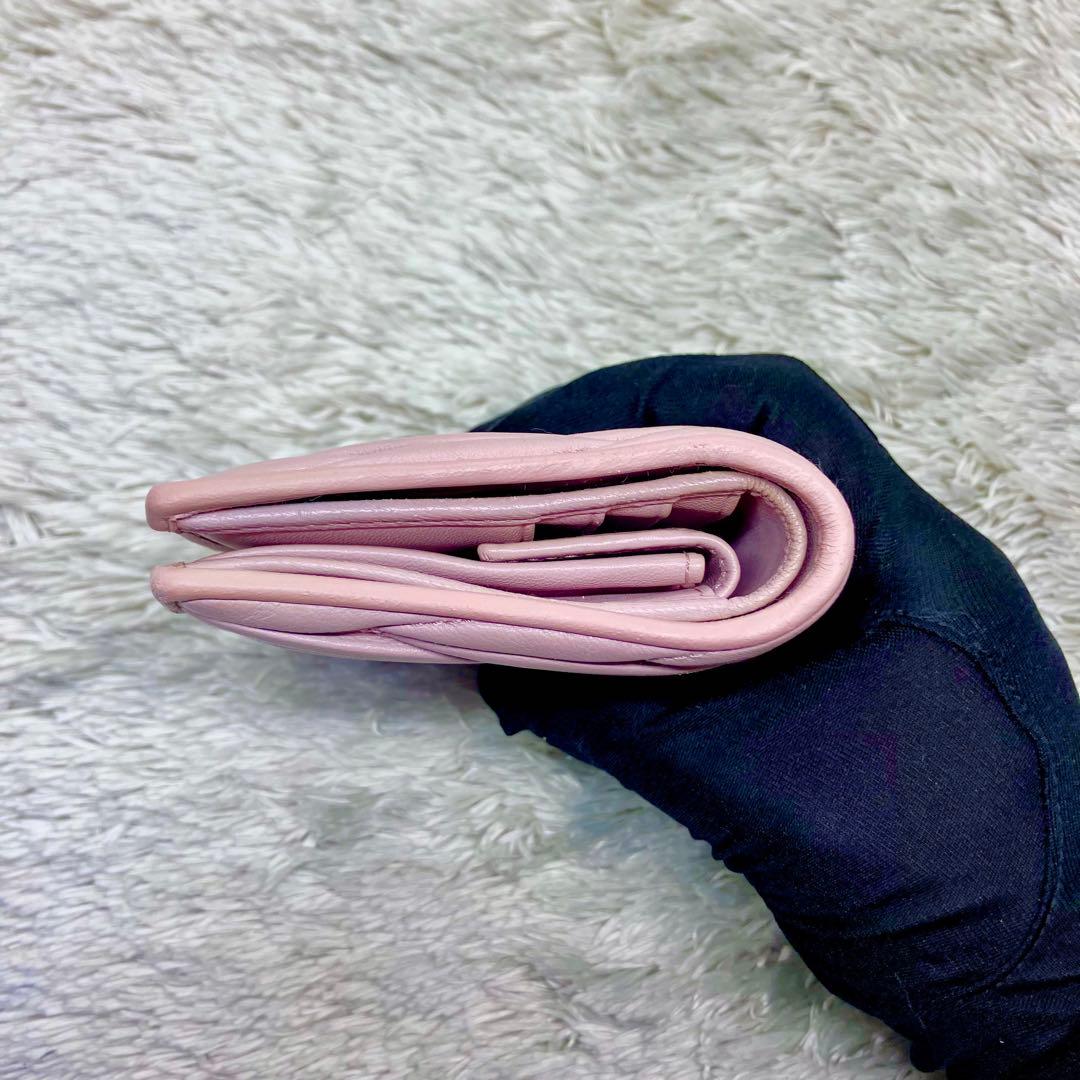 ライオンキングさん専用✨ MIUMIU 二つ折り マテラッセ ビジュー