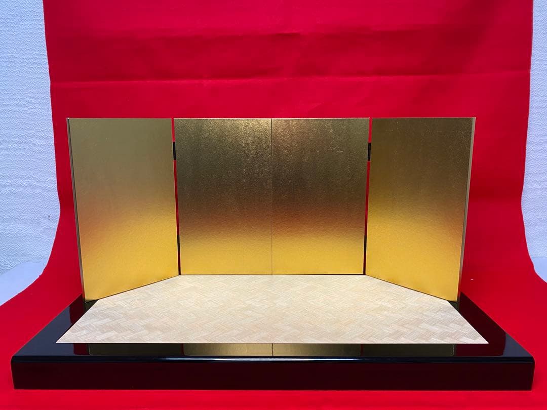 雛人形　親王平飾りセット・サイズ間口約６０×奥行約３０×高さ約３１㎝