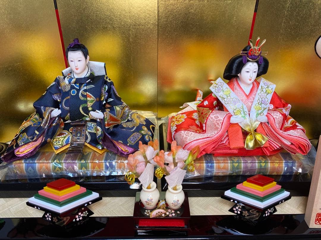 雛人形　親王平飾りセット・サイズ間口約６０×奥行約３０×高さ約３１㎝