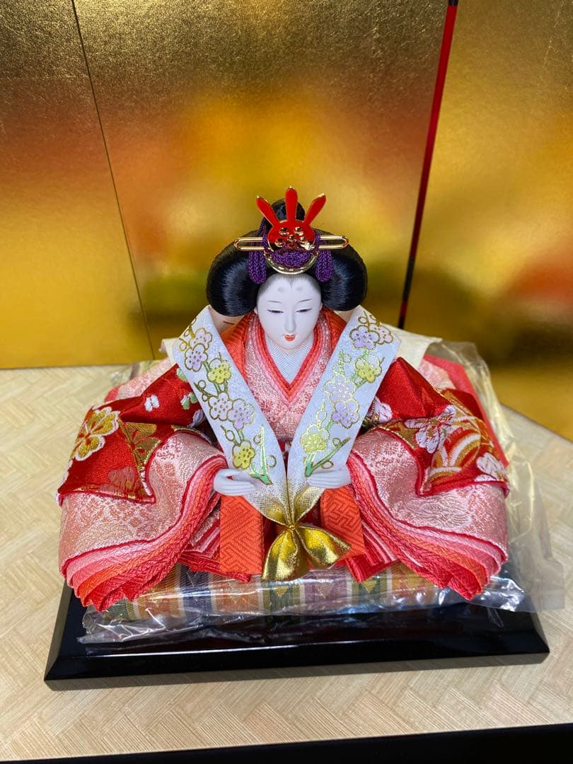 雛人形　親王平飾りセット・サイズ間口約６０×奥行約３０×高さ約３１㎝