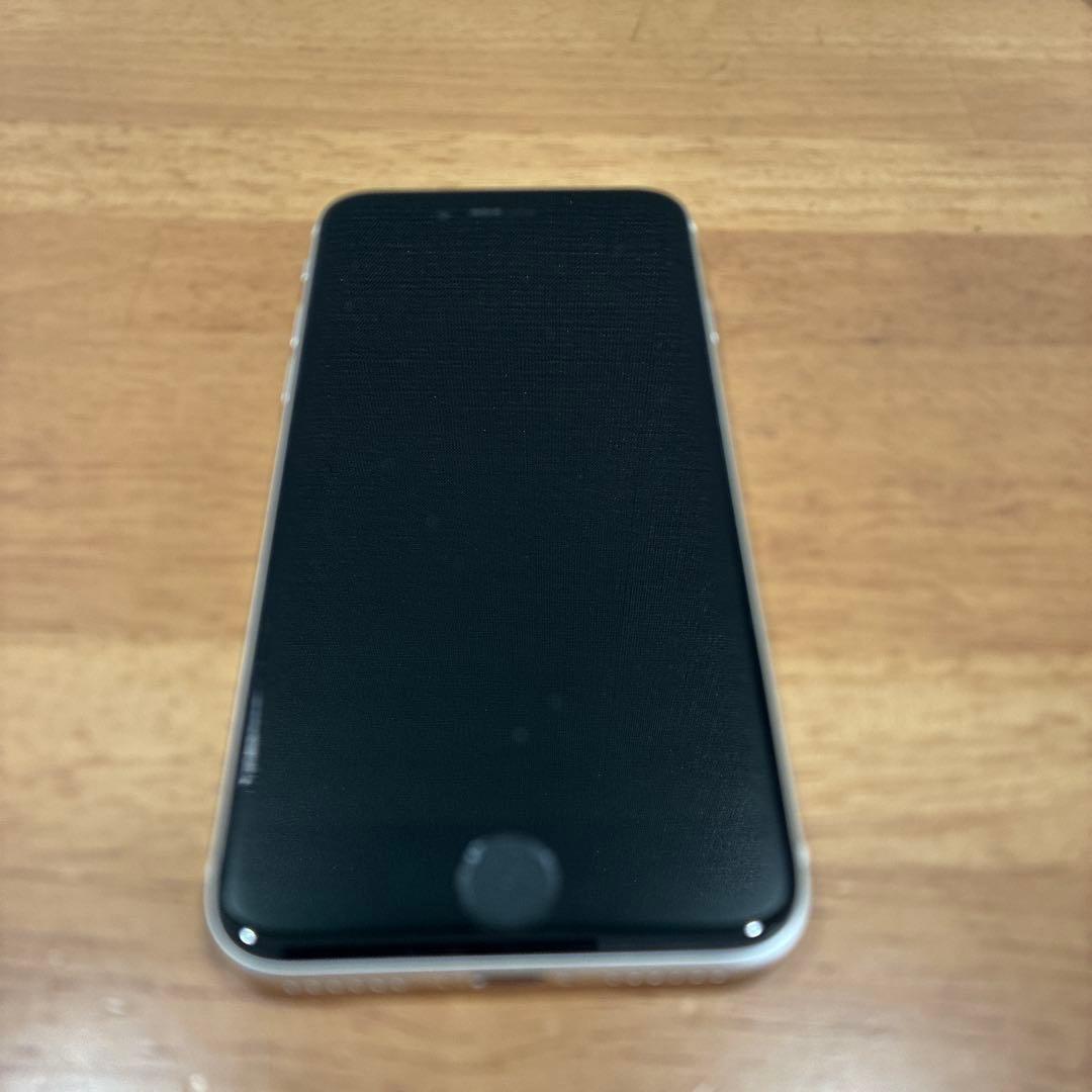 iPhone SE3/スターライト/64GB/美品