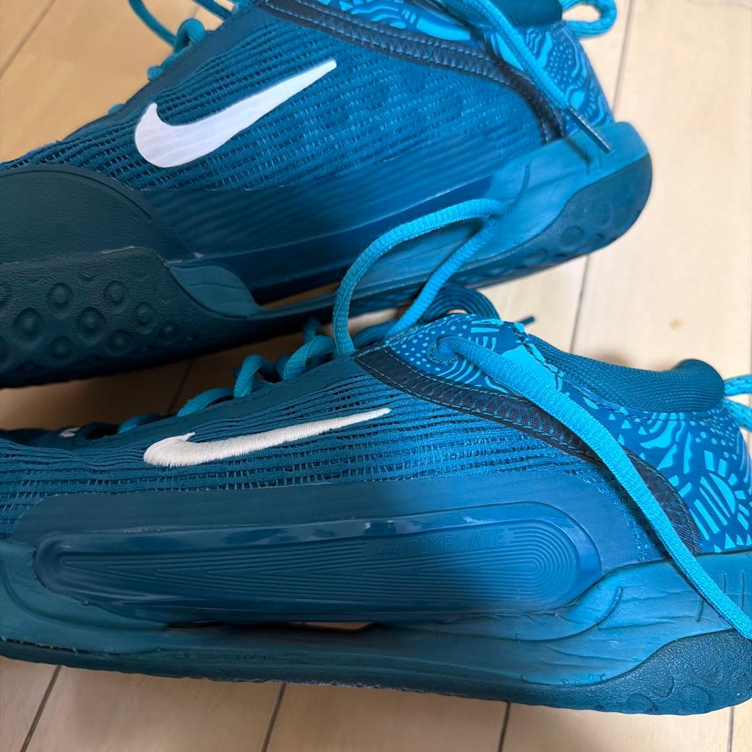 Nike テニスシューズ
