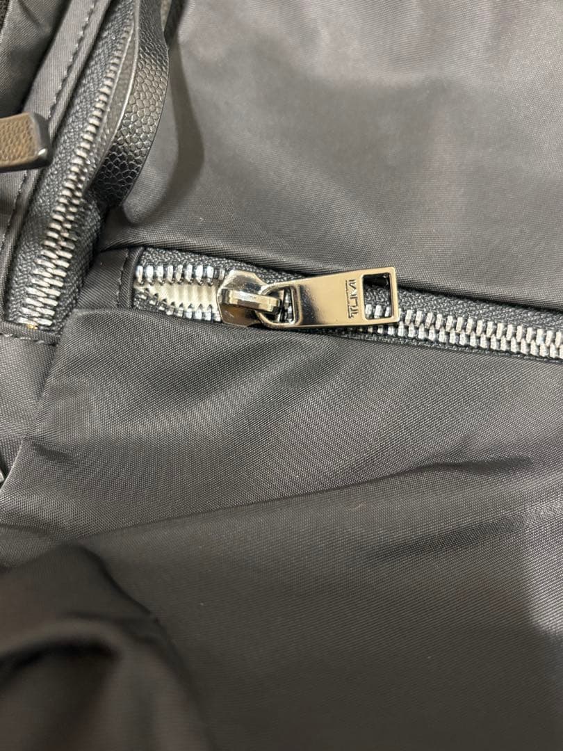 TUMI ブラック セリーナリュック196600DGM