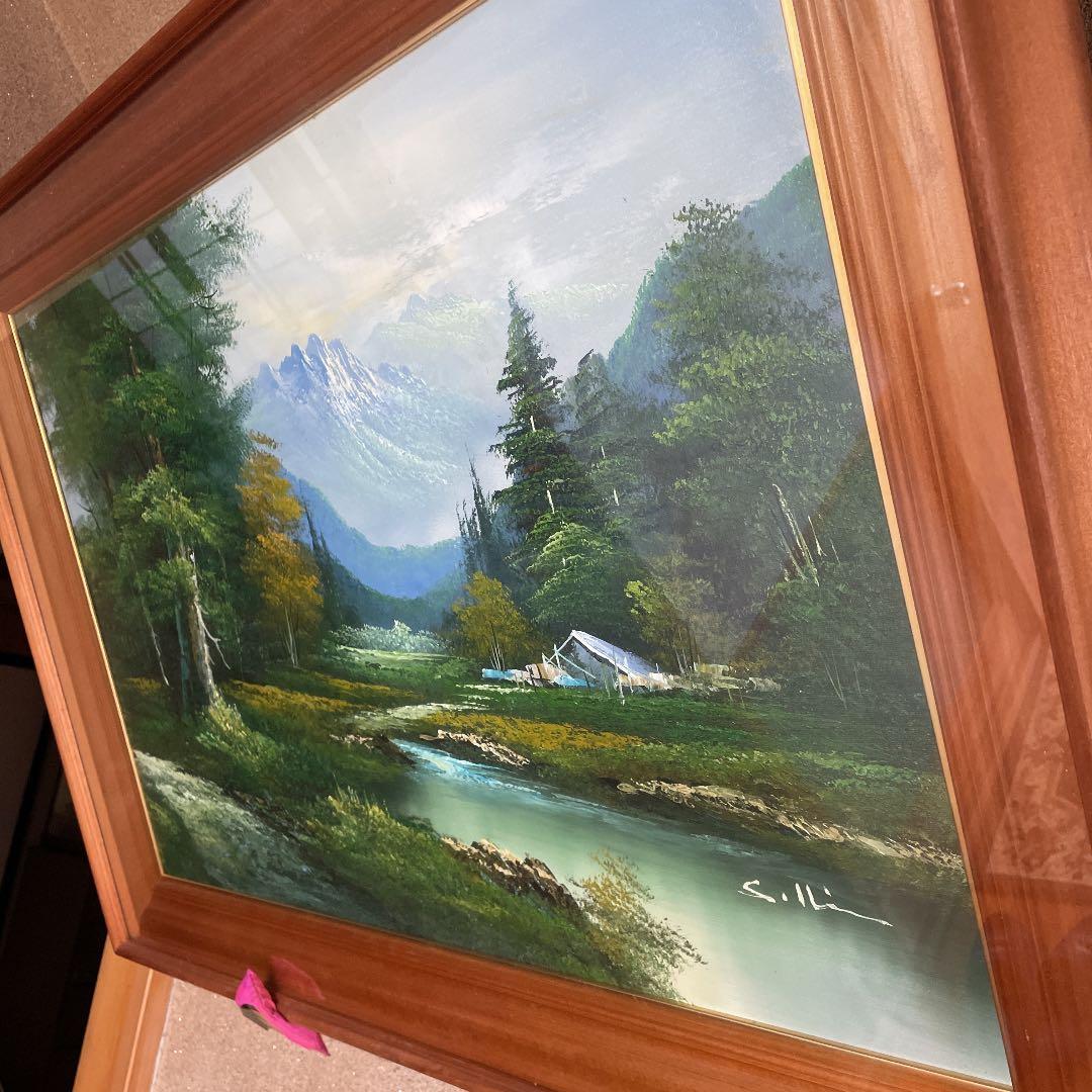 絵画です。これ以外にも掛け軸や絵画あり是非欲しい方は連絡下さると嬉しいです