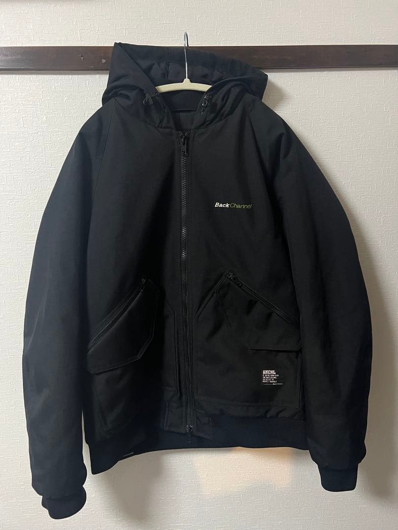 Back Charge ブラック フード付きジャンパー