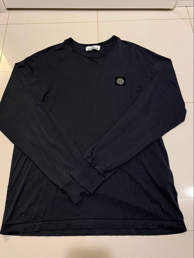 STONE  ダークグレー ロングスリーブTシャツ