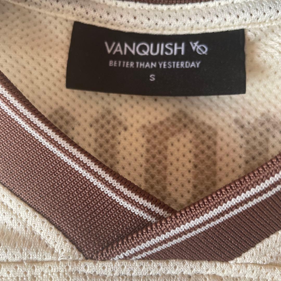 完売 VANQUISH FITNESS BOXY HOCKEY JERSEY