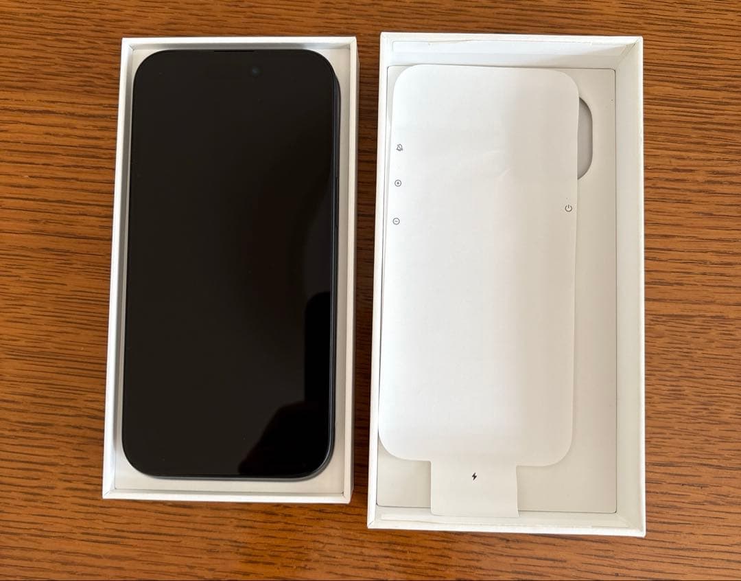 iPhone15本体 バッテリー状態91%