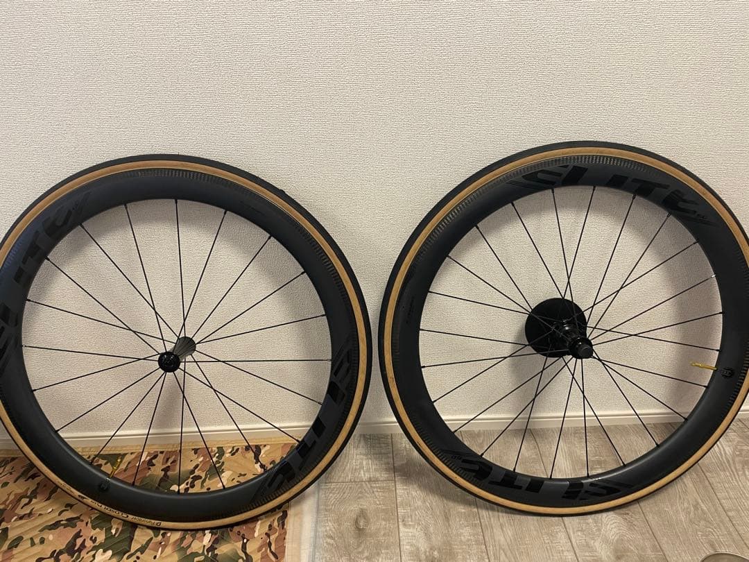 エリートホイール　カーボンホイール リムブレーキ用