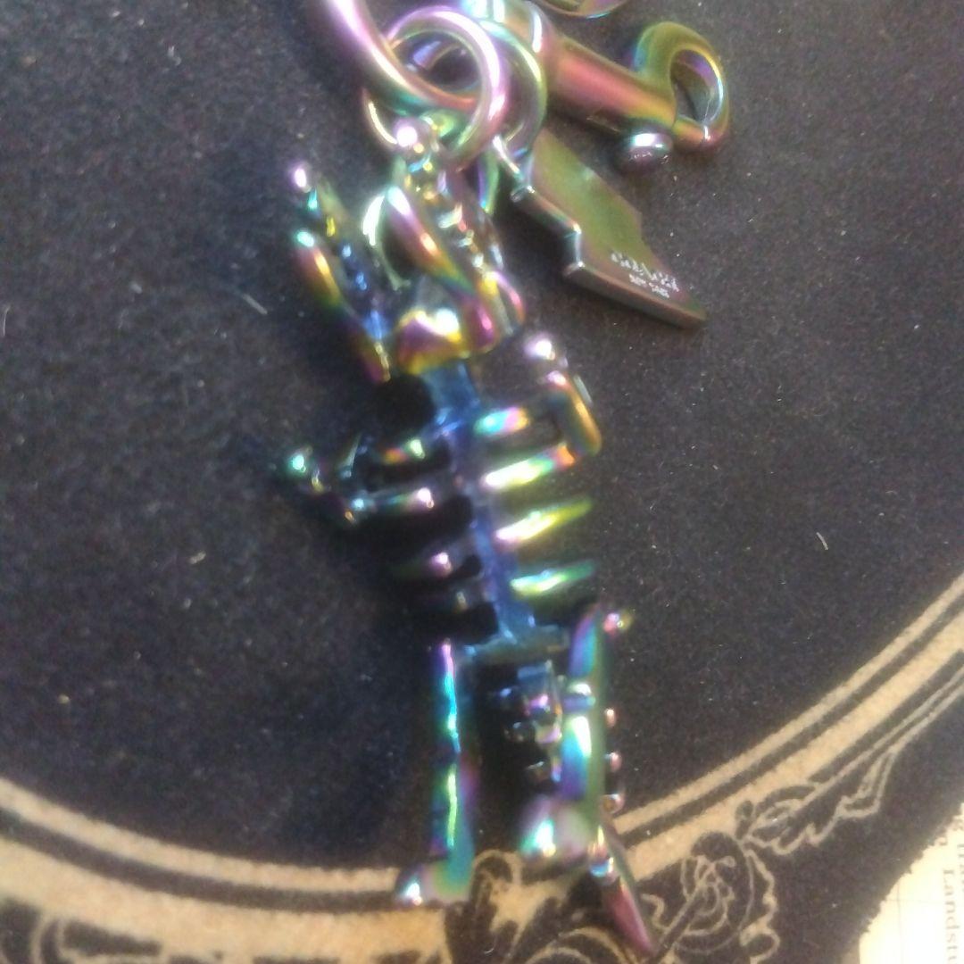 コーチ　レインボーメタリック　レキシー　立体　キーホルダー【美品、希少？】