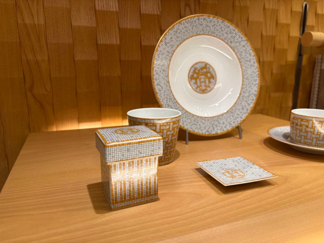 【最終価格】HERMES モザイク ヴァンキャトル 24 シュガーポッド未使用品