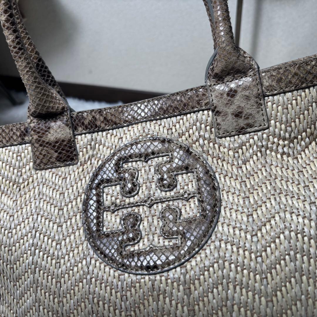 極美品✨トリーバーチ　パイソン　トート　A4可　デカロゴ　レザー　異素材　エラ