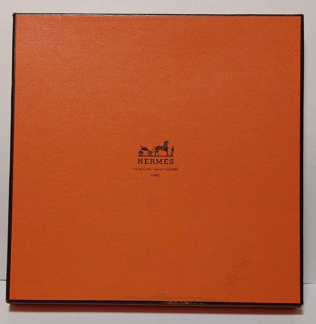 HERMES シルクスカーフ 90cm x 90cm