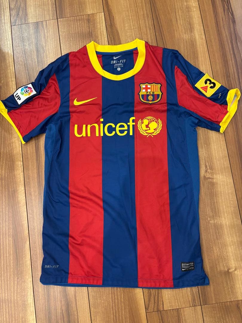 ▶︎▷貴重◁◀︎ FCバルセロナ 10／11 ユニフォーム (A.イニエスタ )