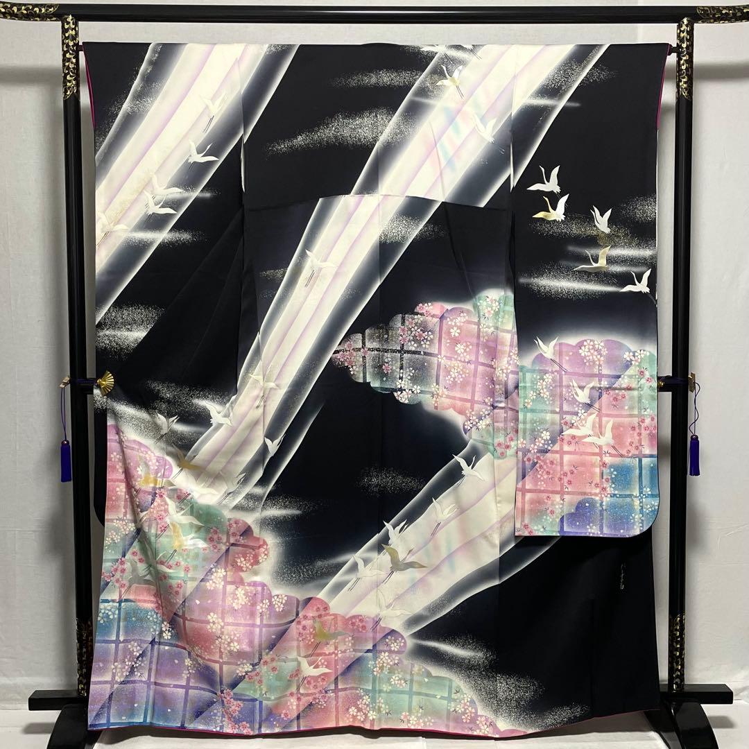 D769 振袖　松本幸四郎　黒地　鶴　桜　正絹　着物　袷　極美品