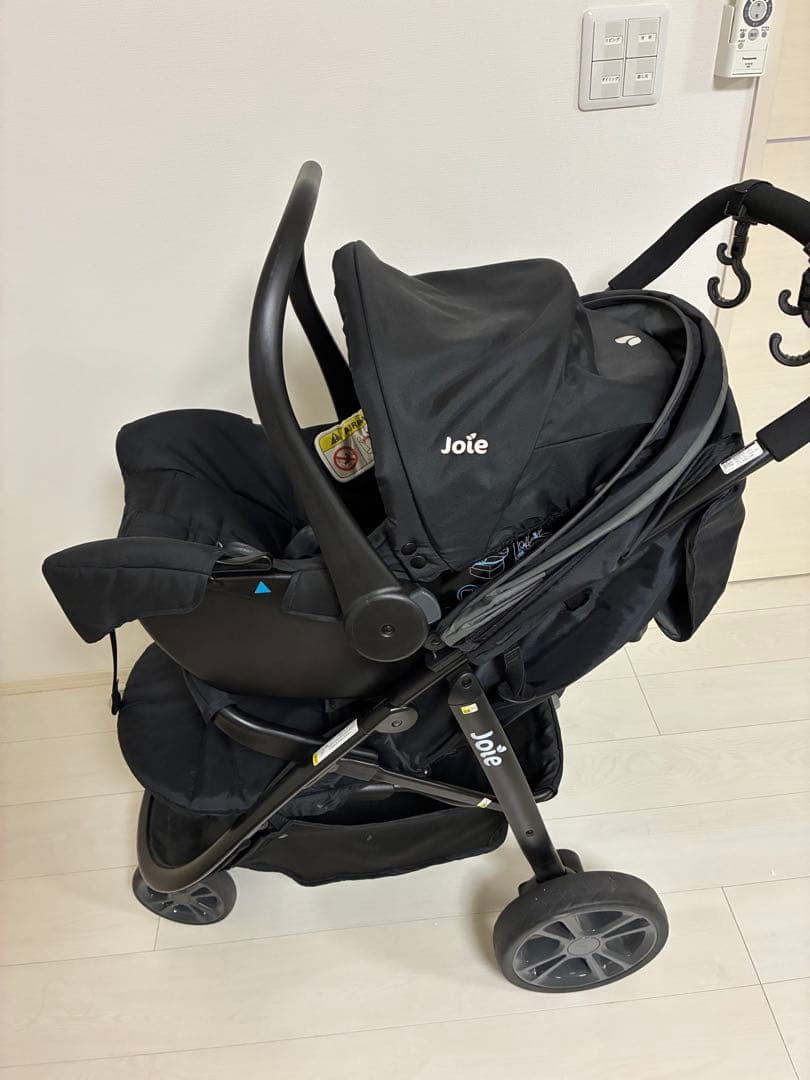 joie ジョイー　ライトトラックスエア　ジェム　トラベルシステム