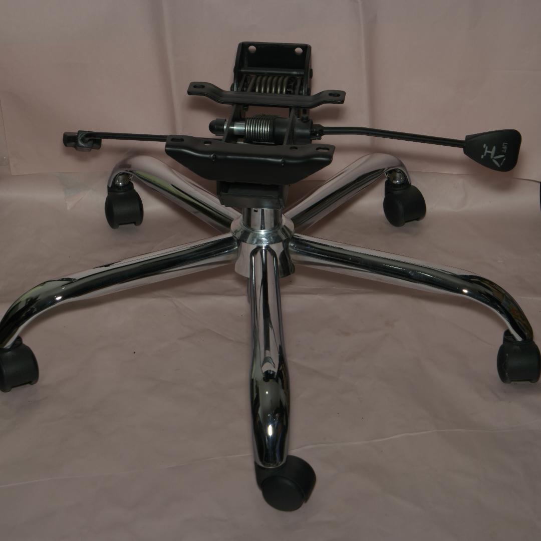 ニトリ オフィスチェア脚 背もたれの高さと角度を調整可能 | 椅子の5つの光線