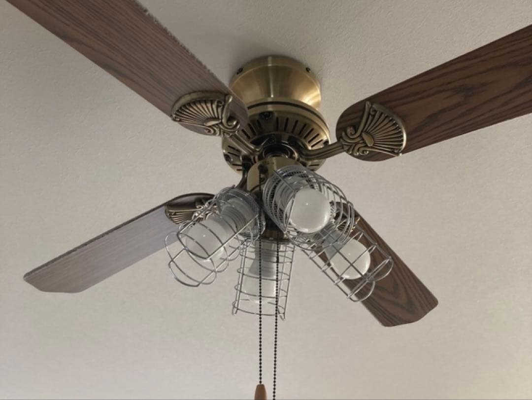 ブロンズ シーリングファンライト 4灯 期間限定出品　部品あり即取り付け可能