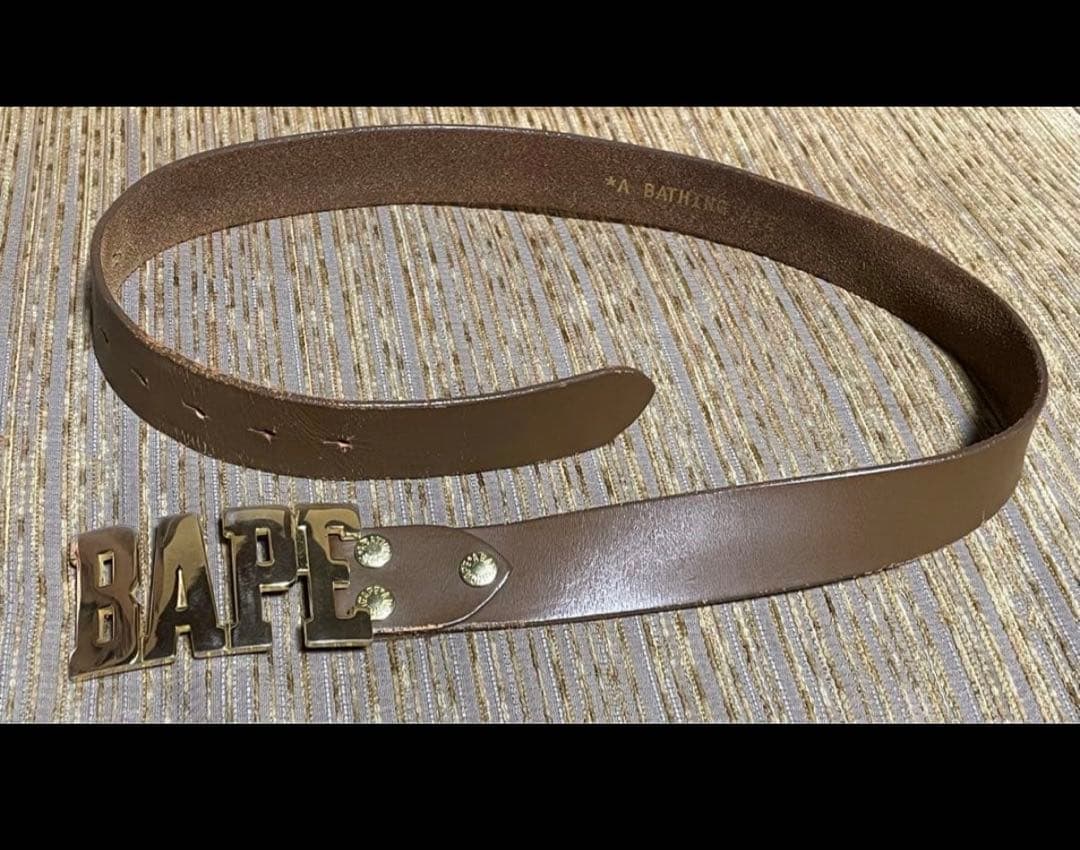 A BATHING APE エイプ BAPEロゴ•バックル レザーベルト