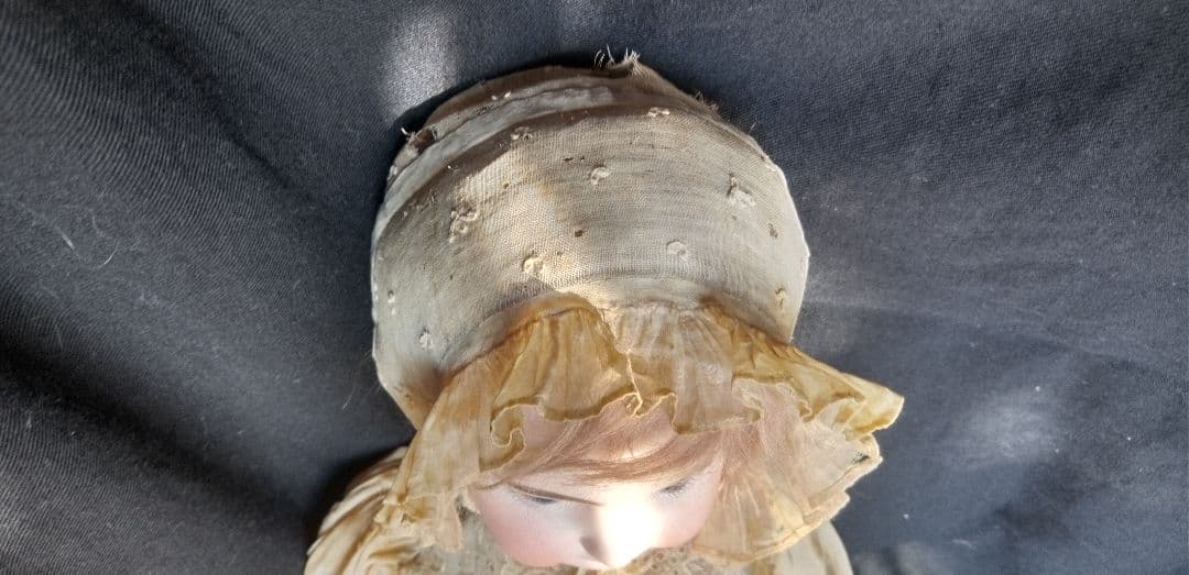 全長約58ⅽⅿ　100年前 アーモンドマルセル1894 ビスクドール 抱き人形