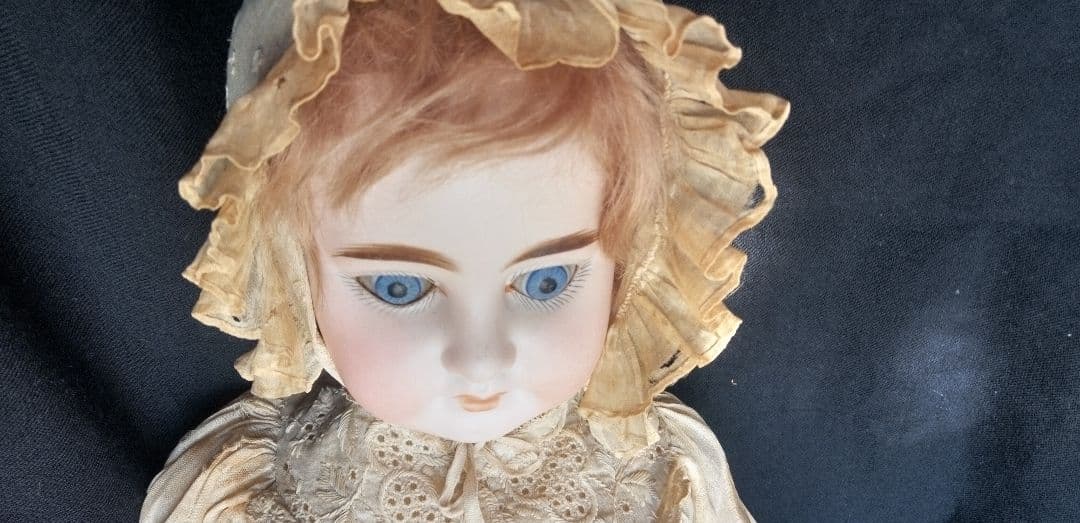 全長約58ⅽⅿ　100年前 アーモンドマルセル1894 ビスクドール 抱き人形