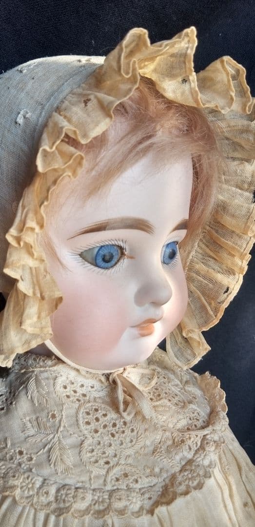 全長約58ⅽⅿ　100年前 アーモンドマルセル1894 ビスクドール 抱き人形