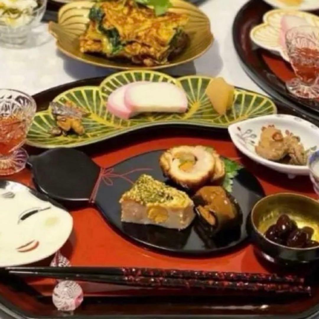 【新品】【大人気】有田焼幸楽窯 錦茶緑金松葉形前菜皿3枚セット　縁起物