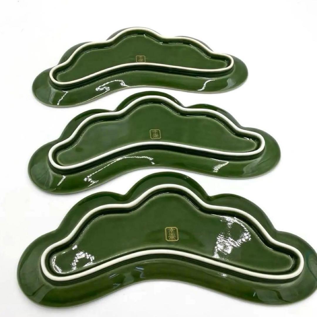 【新品】【大人気】有田焼幸楽窯 錦茶緑金松葉形前菜皿3枚セット　縁起物