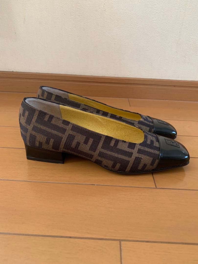 美品✨　フェンディ　ズッカ柄　パンプス　ヒール　37→24cm
