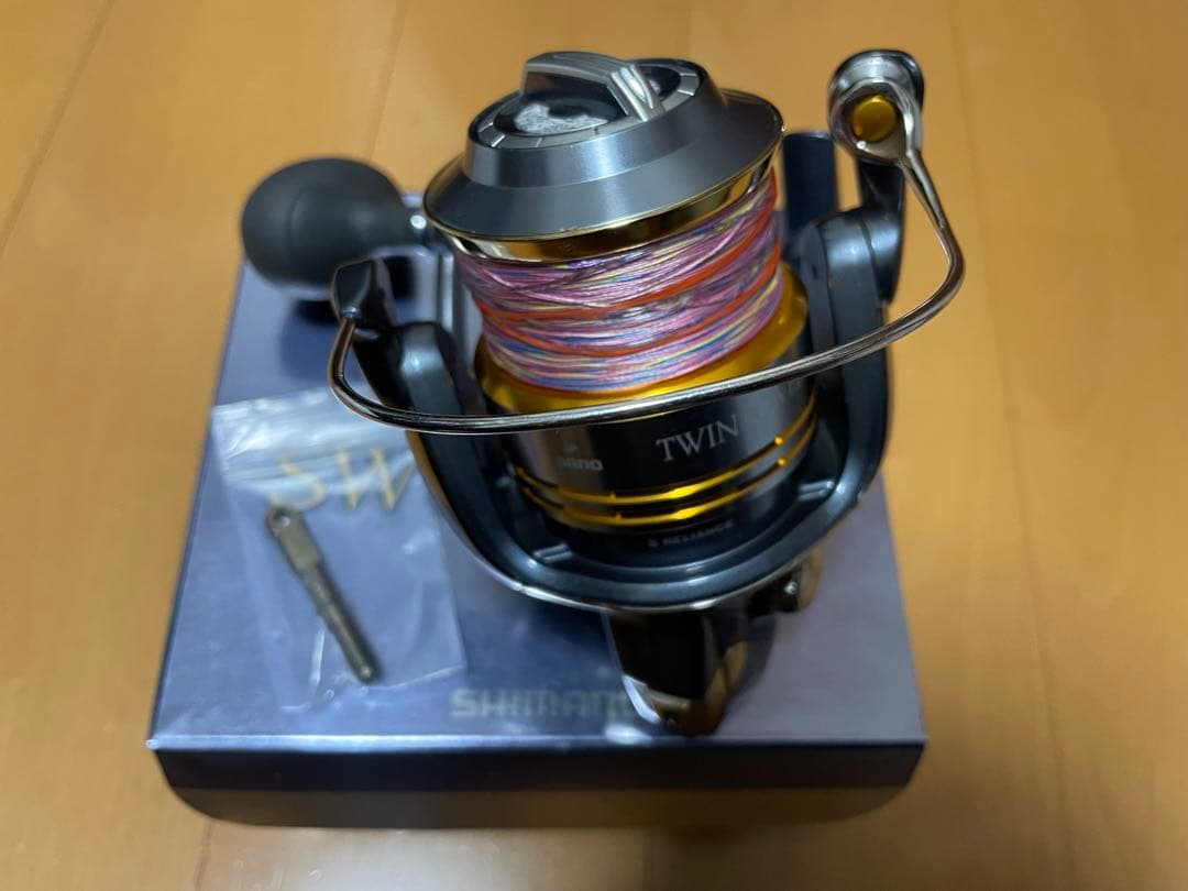 【SHIMANO】ツインパワーSW8000HG ローター傷あり 箱付