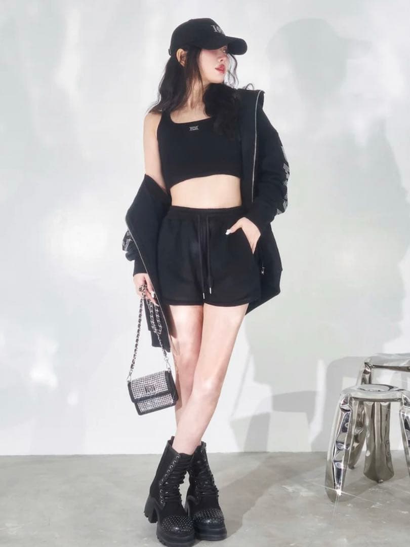 新品・未開封♡Darich♡クリスタルロゴキャップ