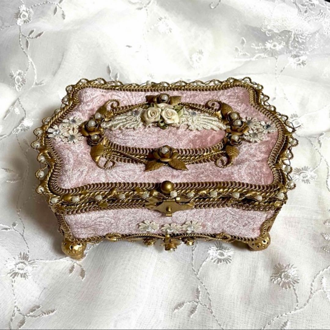 アンティークジュエリーボックス 薔薇 パール ゴールド ベロアピンク①
