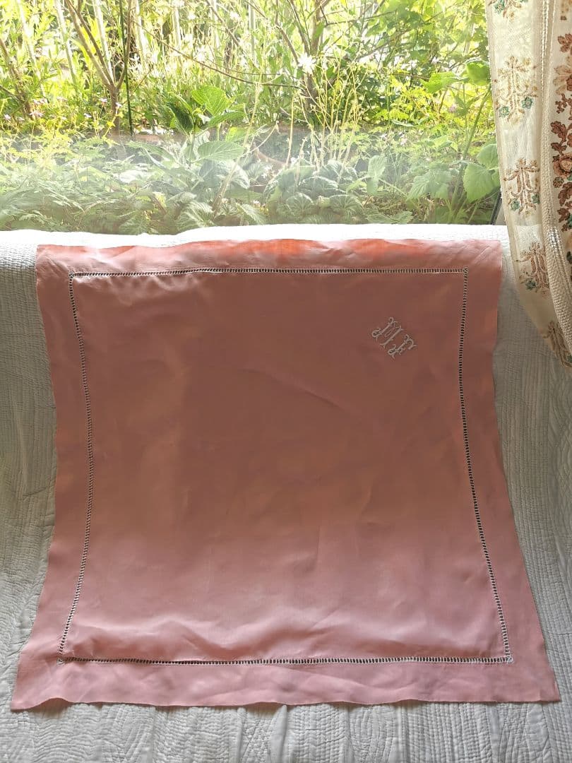 アンティークフランス モノグラムＭＦ手刺繍ピンク リネン大判クッションカバー