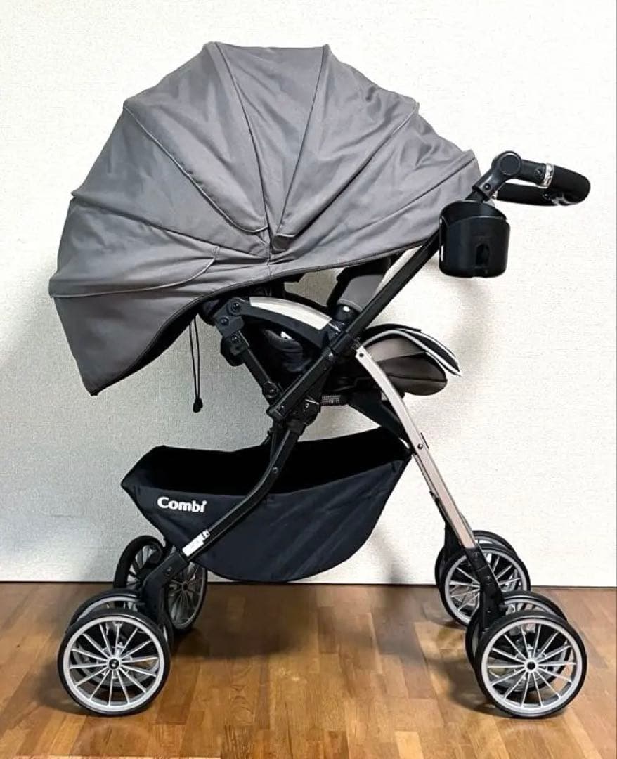 Combi ベビーカー アンブレッタ ★エアスルーシート・ドリンクホルダー付き