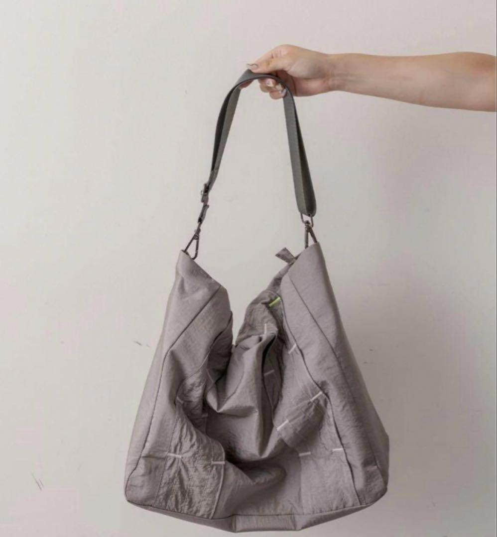 ear PAPILLONNER　ライトビッグトートバッグ