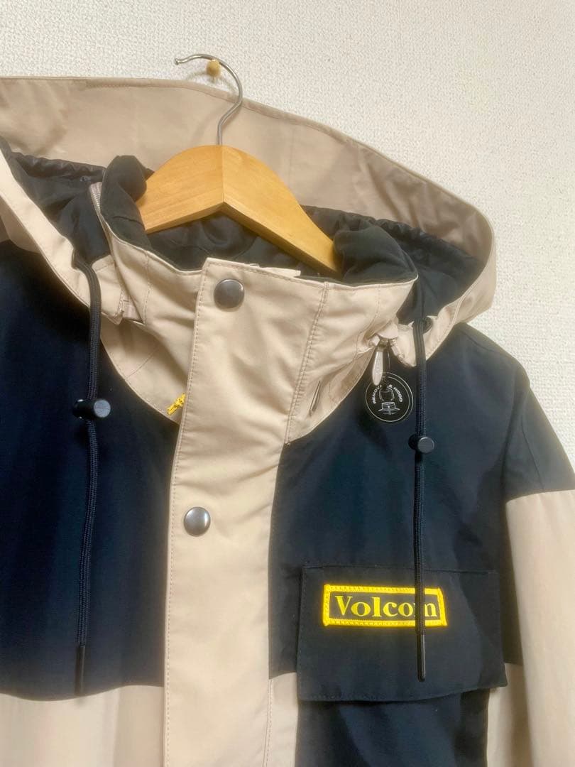 値下げ❗️未使用 ボルコム23-24GORE-TEXスノーボードジャケットM