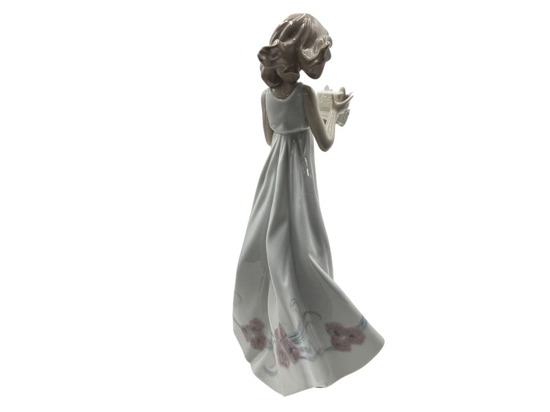 【美品】リヤドロ　フィギュリン　私の宝物 6777