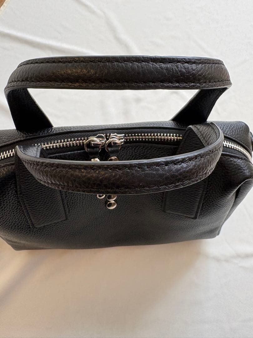 【ear PAPILLONNER】スタッズボストンバッグ　ブラック