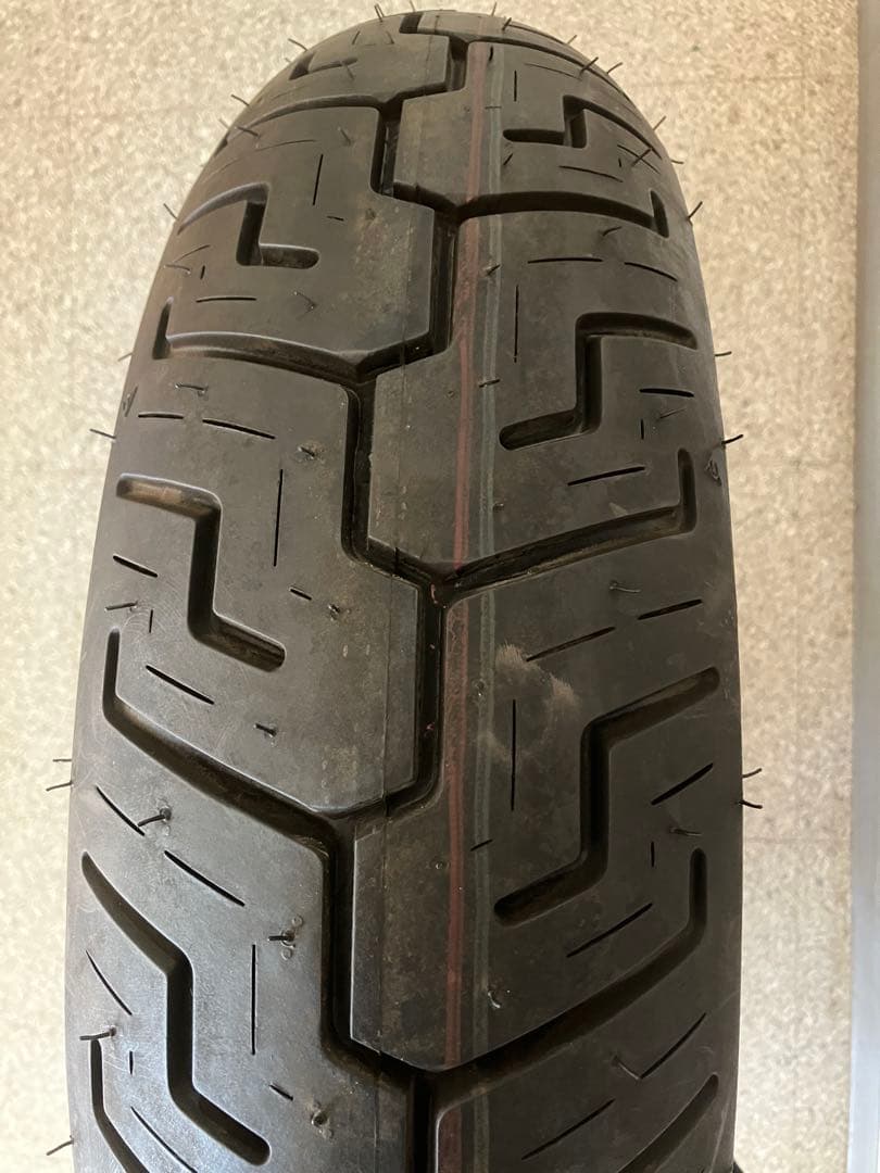 ハーレー　ダンロップ　150/80/B16インチタイヤ