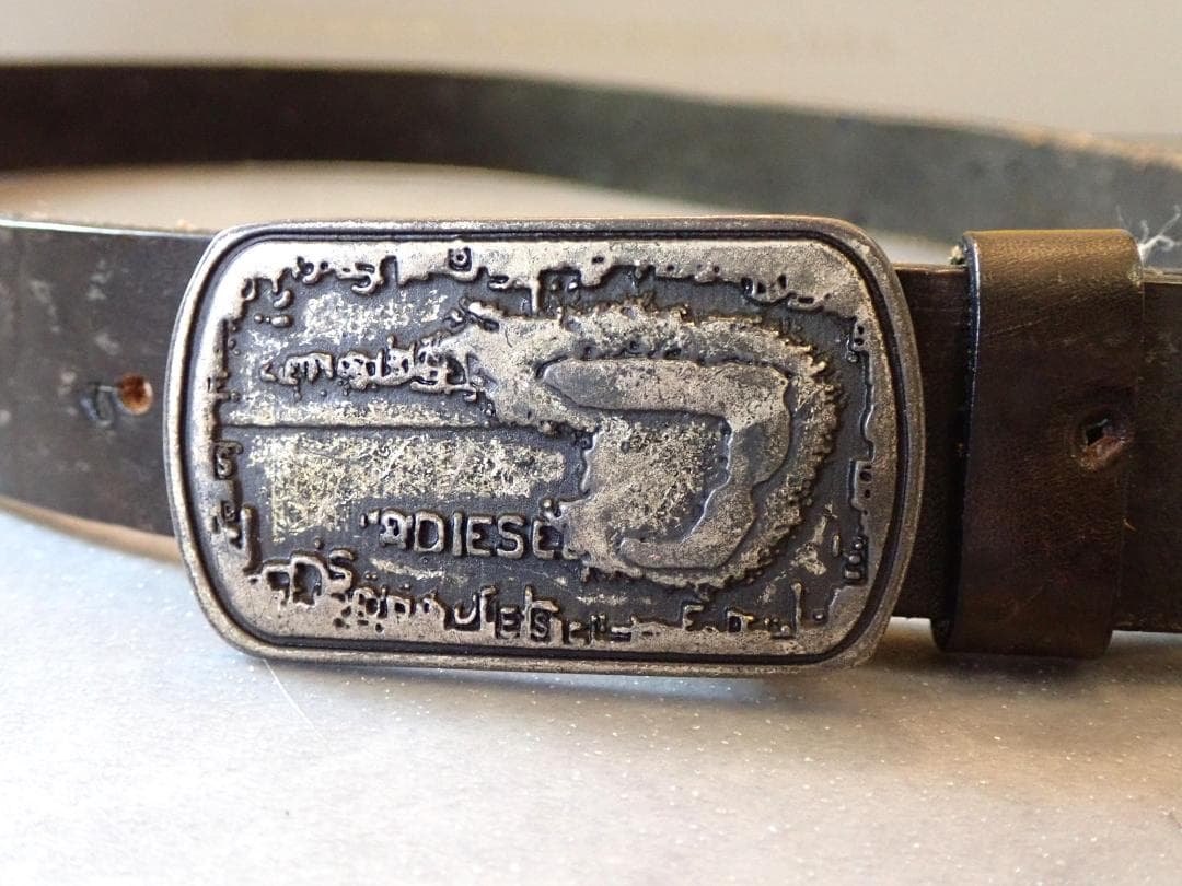 正規・美品 DIESEL ☆希少☆ガン打ちクレージー本革レザーベルト