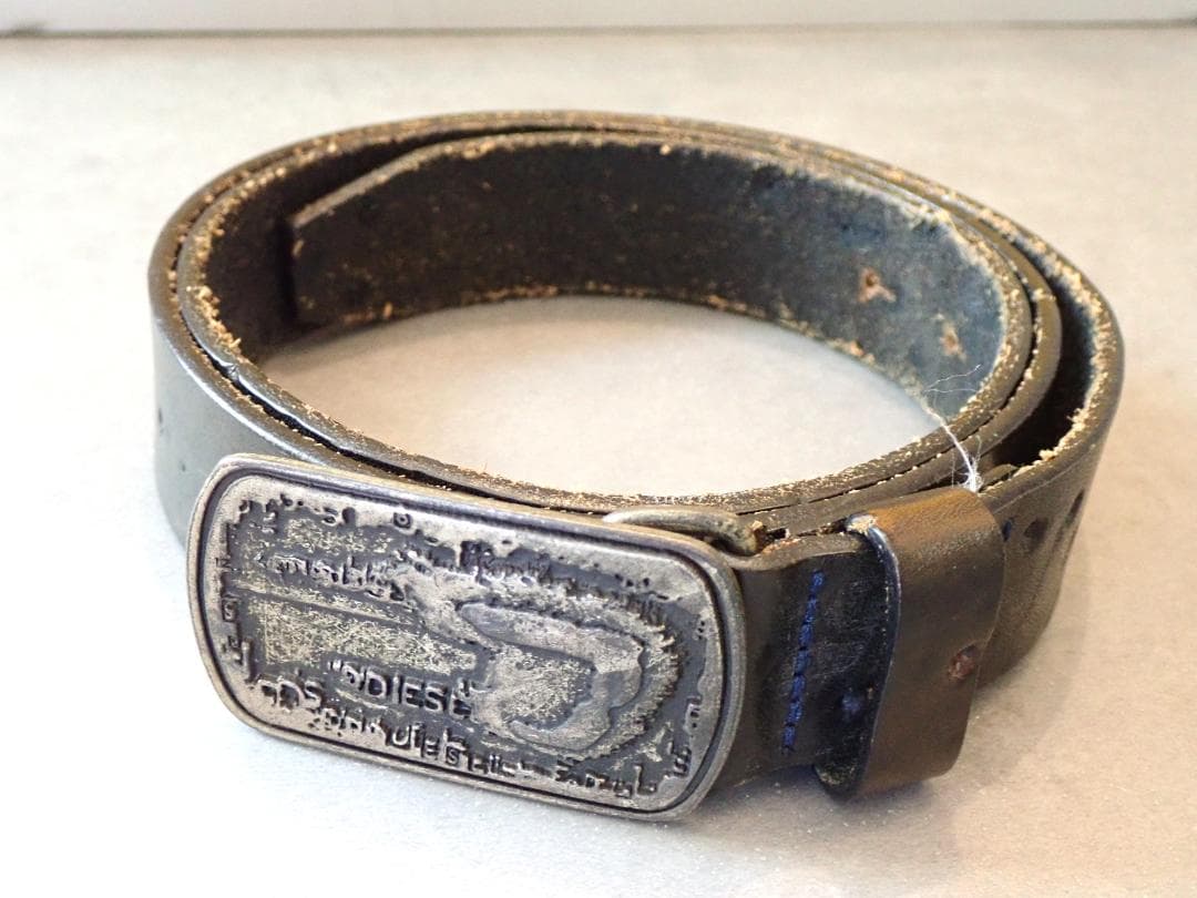 正規・美品 DIESEL ☆希少☆ガン打ちクレージー本革レザーベルト