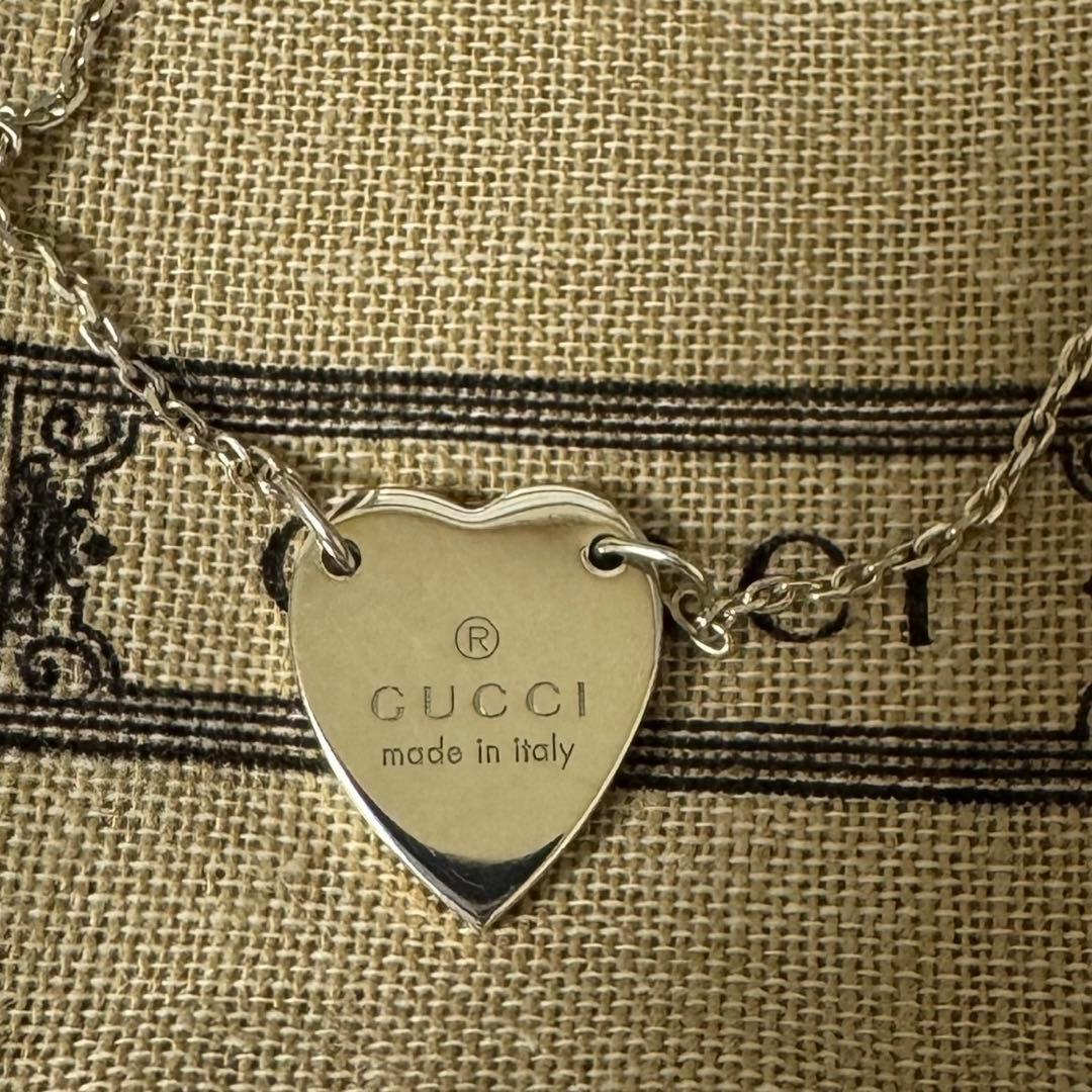 GUCCI シルバー ハートプレートブレスレット