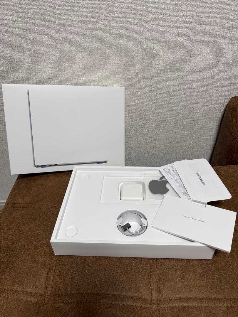 MacBook Air M2 13インチ 8GBメモリ 256GB SSD
