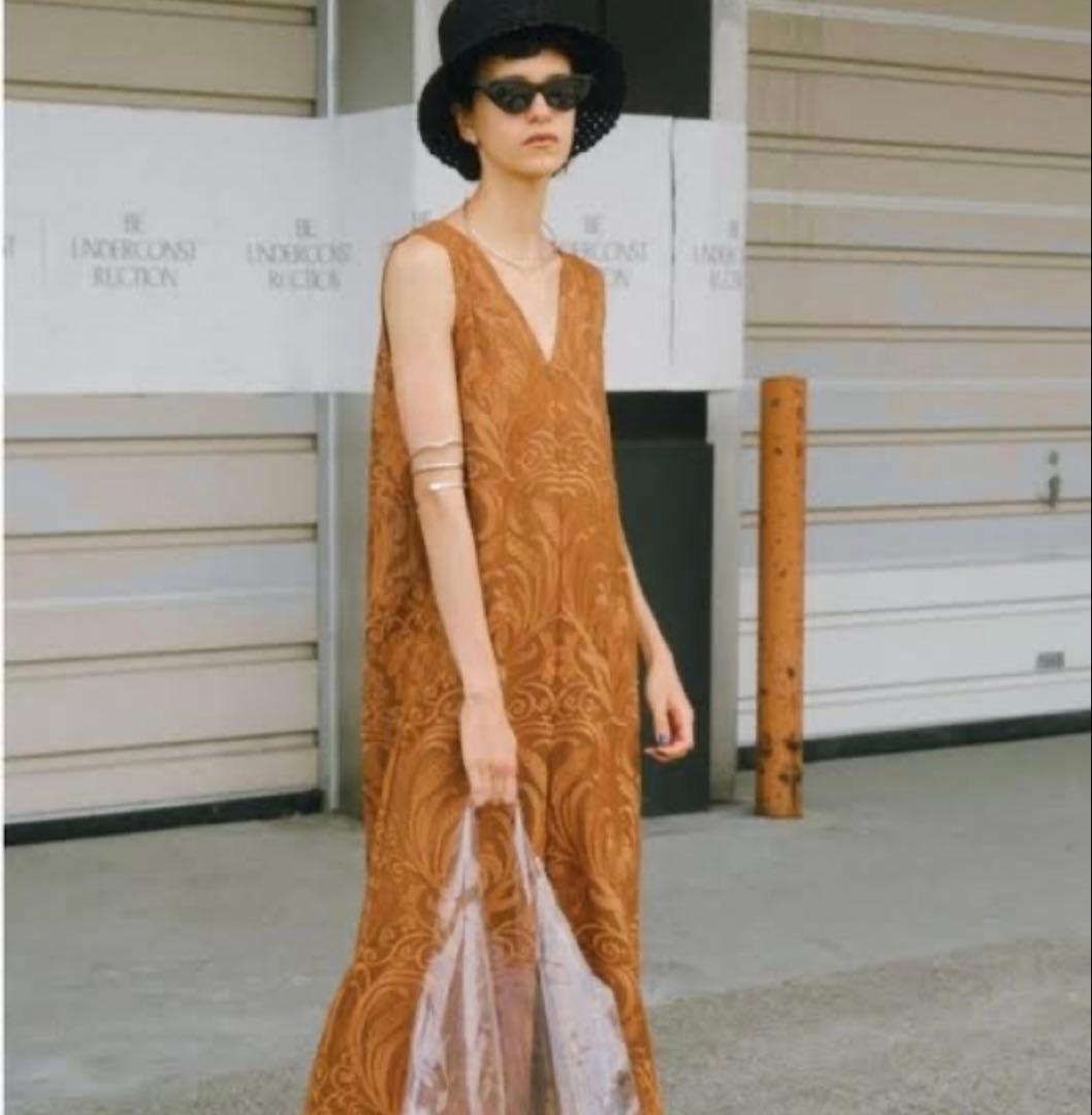 【美品】Ameri VINTAGE CHLOE V NECK ROMPERS S