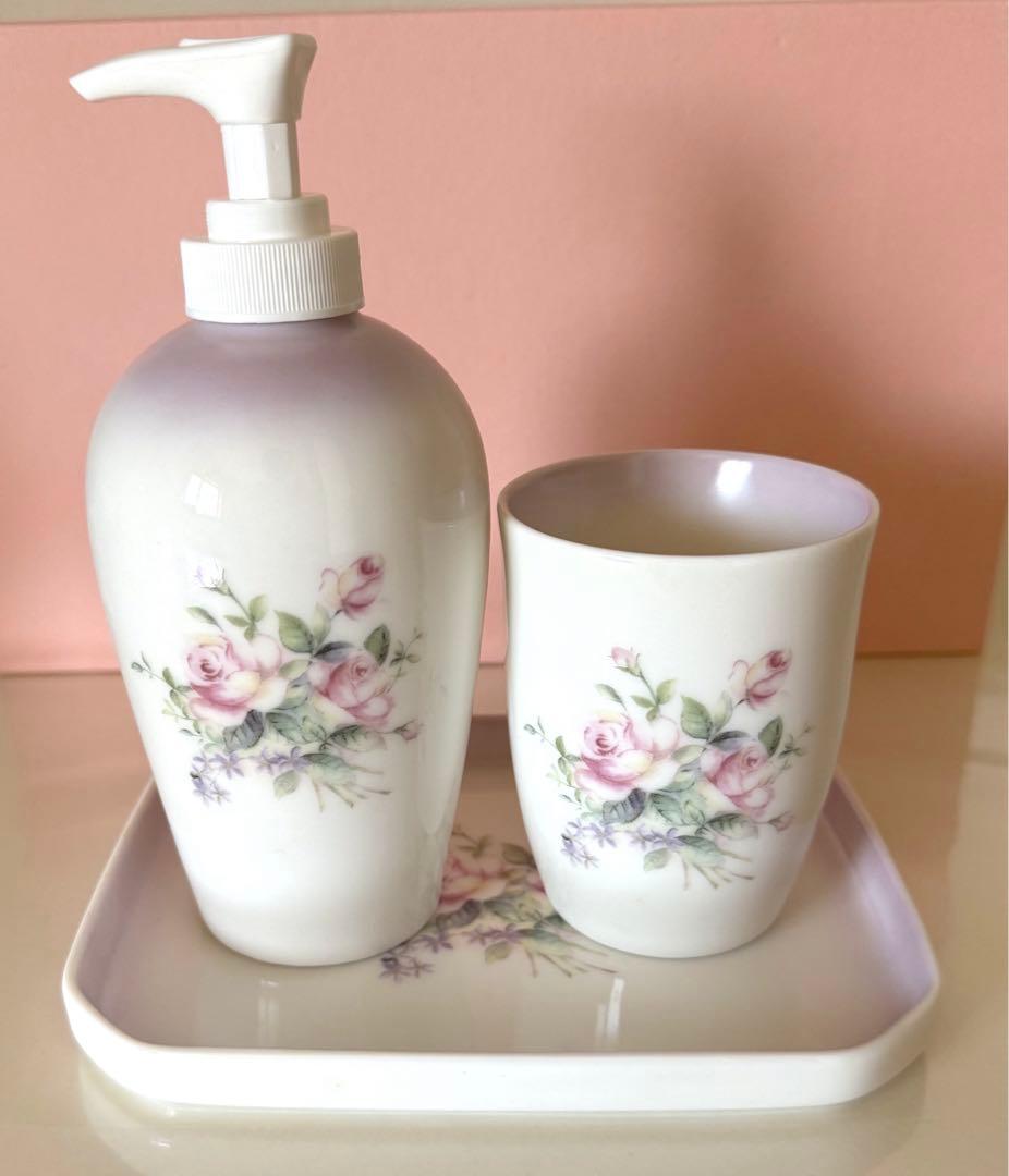 イマンビビアンパープル陶器 マグ1個 トレー1個 ポンプウォッシュ1個